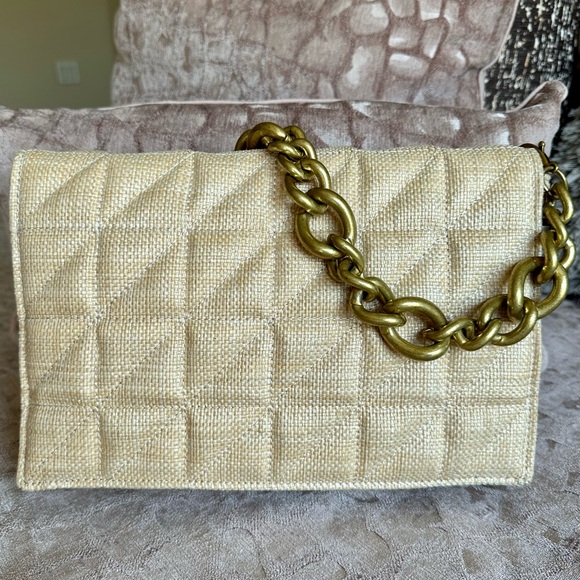 Zara Handbags - ❌SOLD❌ ZARA RAFFIA BAG